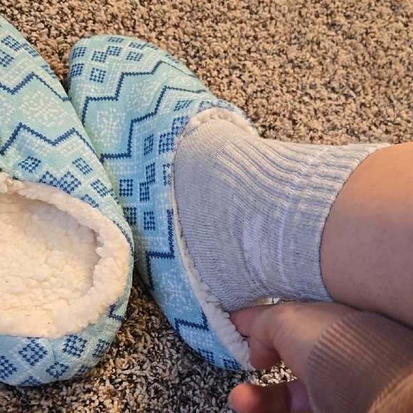 Cozy Blue Slippers - Picture 4 of 4